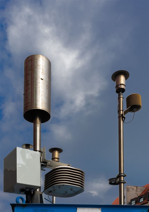 Instrument for measuring air toxics emissions